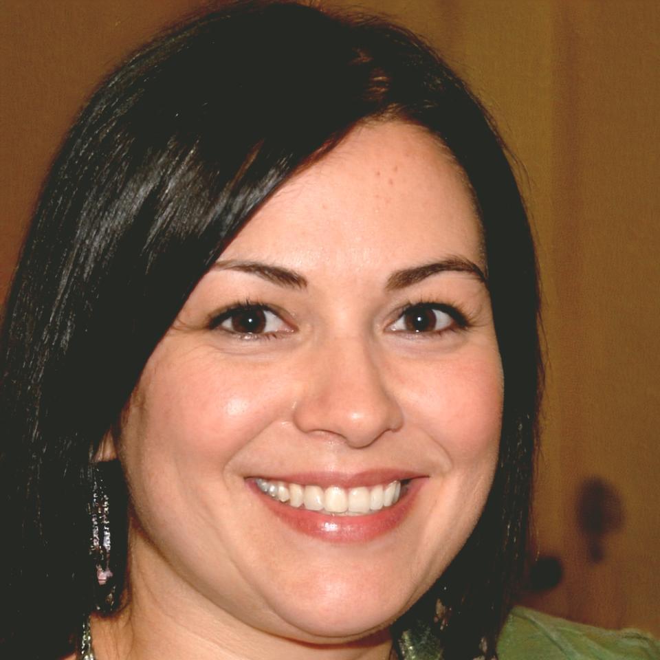 Elena Rodriguez - Financial Planning Instructor